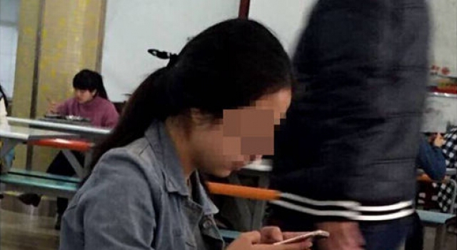 女大学生被偷拍上传 求删照片遭拒:太美不删 你丑才删