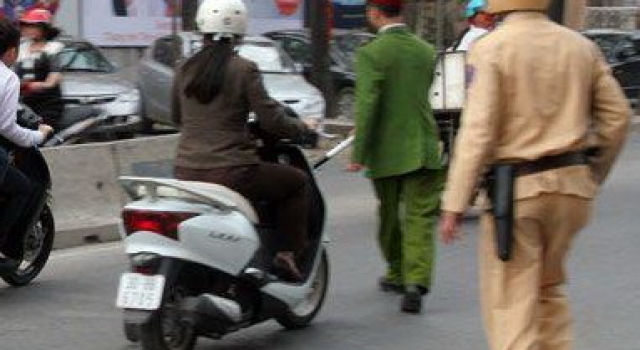 中国游客在越南被偷走6部手机 小偷承认却拿不回来