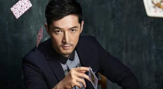 胡歌挺住!安以轩谈恋爱胡歌微博再次沦陷