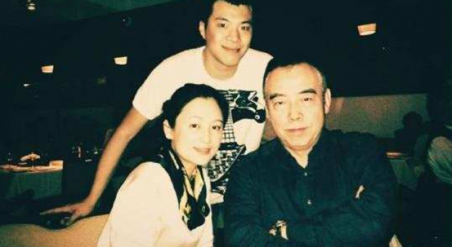黄毅清父亲背景惊人?黄毅清真的是富二代?