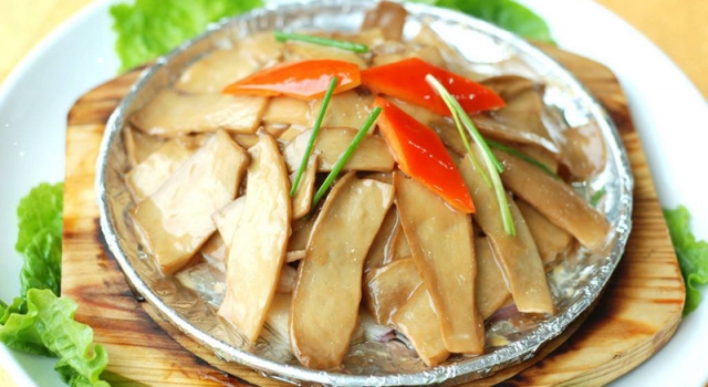 杏鲍菇这样做香辣入味 一端上桌没有人不抢着吃