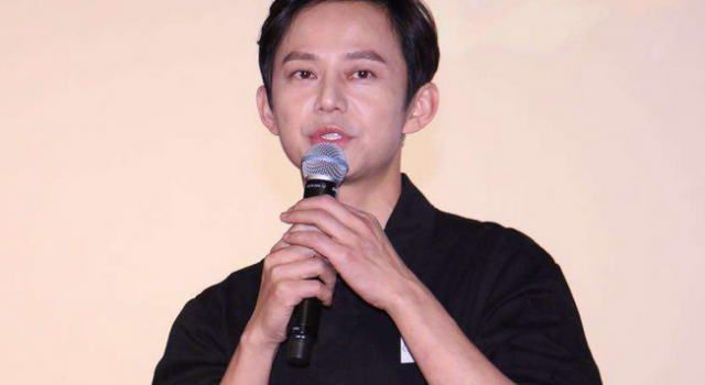 何炅遭女观众殴打是怎么回事 何炅被打原因揭秘