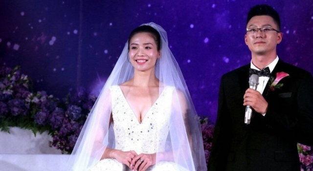 魏秋月婚礼郎平落泪 婚礼现场似女排大聚会