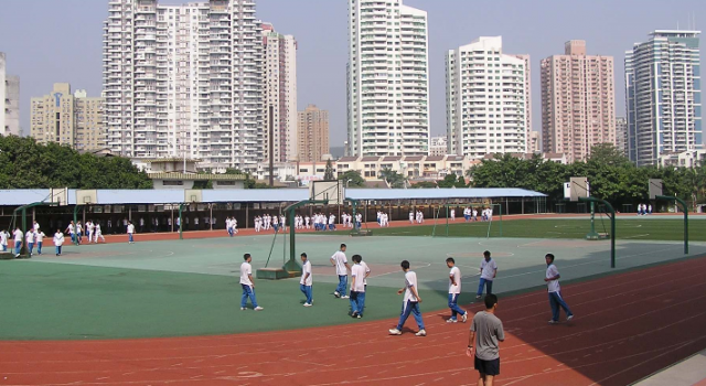 小学副班长受贿几万元 现在的小孩子都这么厉害了?