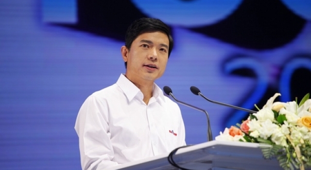 百度再发声明辟谣李彦宏“小三”一事 陆奇离职引谣言?