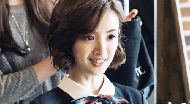 林依晨晒素颜自拍,不老容颜引人嫉妒