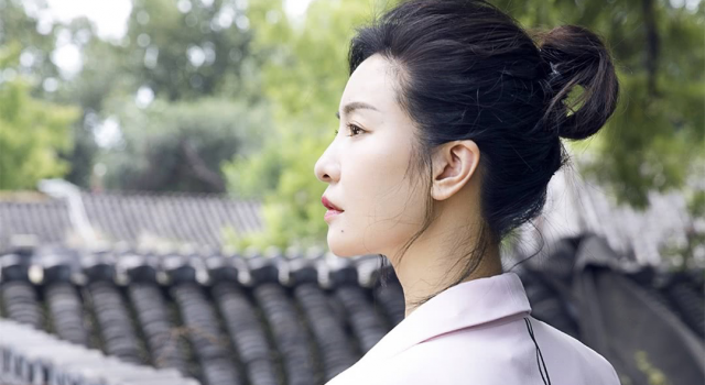 小燕子李晟产后三个月开始恢复工作 身材逐渐恢复