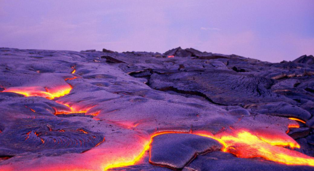 美国火山发生地震 曾一天发生250多次地震