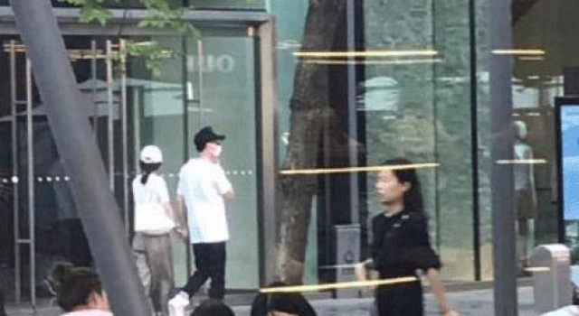 与冯绍峰新恋情曝光?粉丝团解释说:私人空间不要打扰