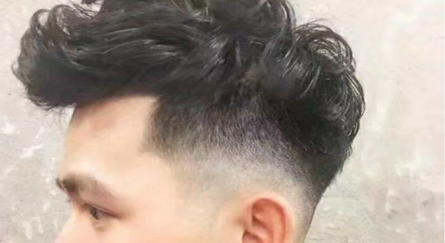男生头发硬适合什么发型 日常最简单的发型设计