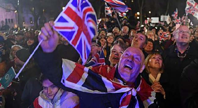 英国正式脱欧 三年脱欧历程画句号 网友:太墨迹了