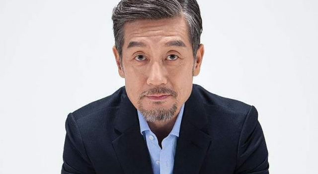 男士头发花白适合什么时尚发型 这三款稳重又气质