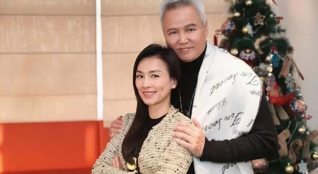 “我女儿全世界最美”,张庭夸女儿长相很高级,现在只是没长开