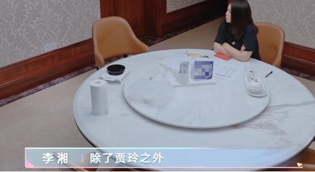 李湘自嘲贾玲第二,爆料黄晓明每天靠黄瓜减肥,陆毅只吃西红柿