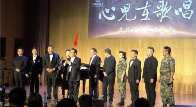儿子入狱7年,81岁李双江依旧不敢老去,54岁梦鸽却稍显老态