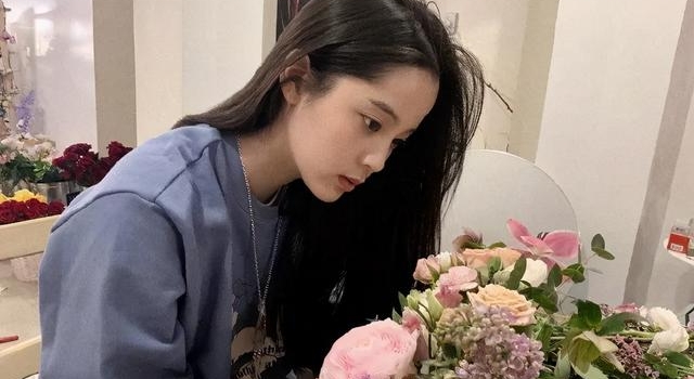 欧阳娜娜你清醒一点
