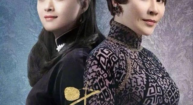 54岁刘嘉玲再演少女太违和!扎双马尾脸大又老气,鼻孔大太抢镜