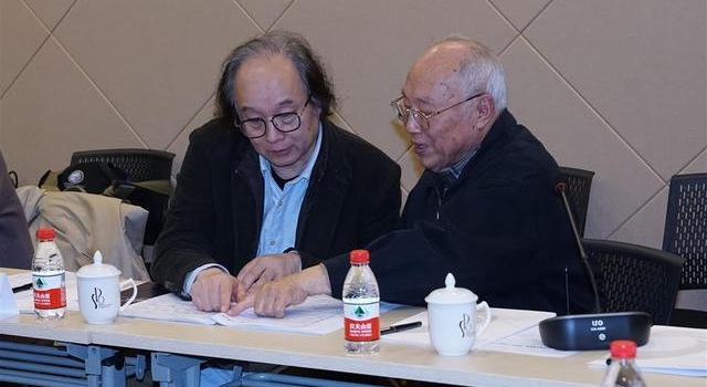 在现场|90岁吕其明推新作:刚印好的总谱,为何又写满修改痕迹