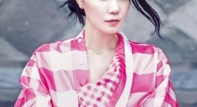 王菲女儿新简介内容太绝望,疑暴露王菲是个失败的女人