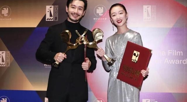 炮爷|黄晓明拿影帝,金鸡奖里的通关秘籍