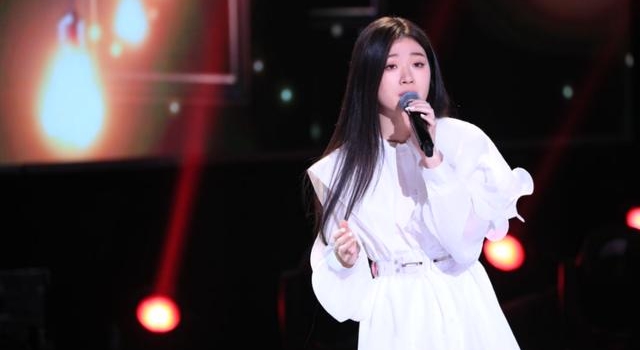 本季“好声音”中,有两位导师没有为单依纯转身,或许他们要退出