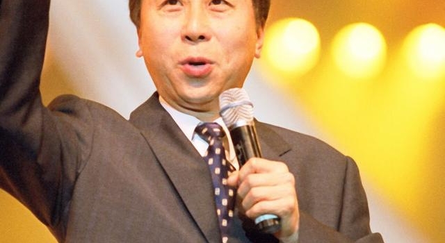 智慧冯巩:牵挂儿子婚事,让儿子接受“丈夫岗前培训”