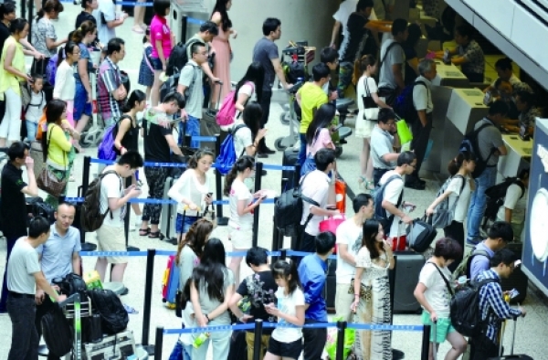 图说春运：震撼眼球的春运图片 密集恐惧症患者勿进！