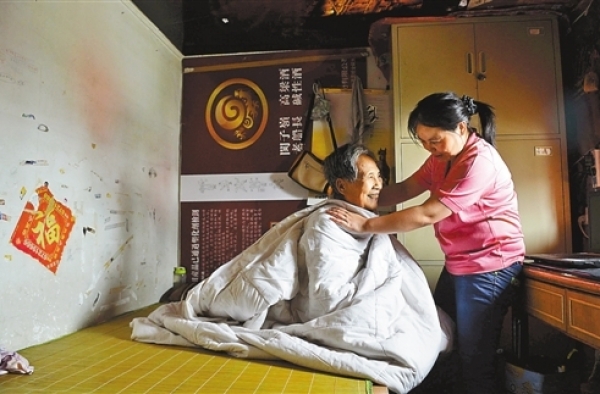 老人去世房产不给子女全赠房客 子女不服状告法庭