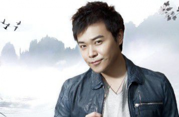 陈思成家庭背景惊人!父母都是干部