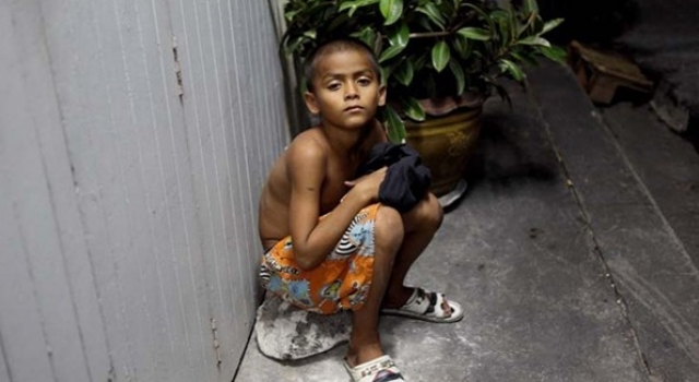 泰国男童妓的悲惨生活 屈服于贫苦的性取向