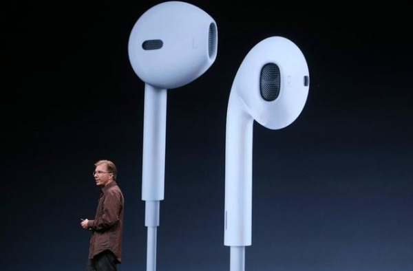 iPhone 7新耳机海外曝光 充电成本降低音质更好