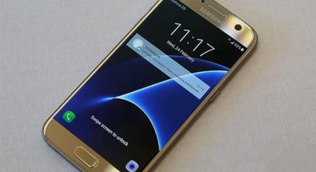 正面迎战 三星Galaxy S7 mini决战iPhone SE