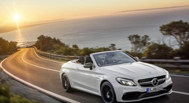 奔驰新一代敞篷版AMG C63/C63S 2016纽约车展谁与争锋