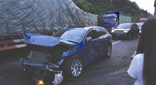 OMG!28万轿车4S店维修：修出24万余元 车主拒提车