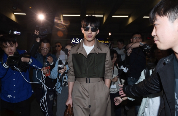 井柏然倪妮戛纳同行不同框 兵分两路避嫌
