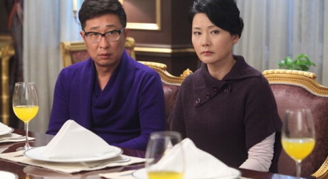 准丈母娘嫌穷女婿 半夜将二人赶出去:不分手别回来