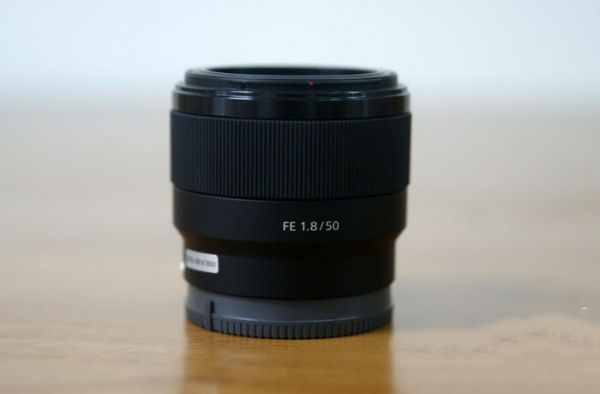 专业轻巧又亲民 索尼FE 50 F1.8镜头评测