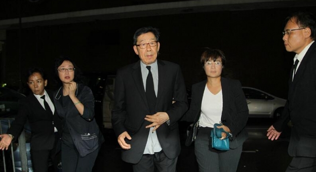 胡枫太太吕咏荷设灵 张学友张家辉等艺人到场送别