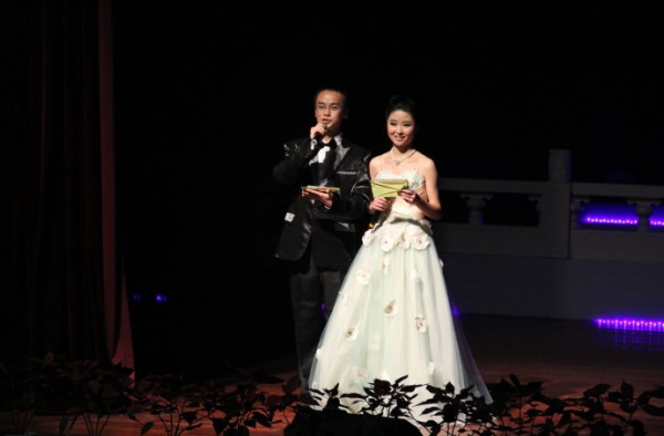 2017年公司尾牙致辞稿件 年会发言稿百分百原汁原味