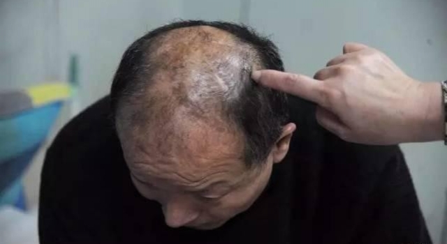 日系车主被打 以爱国名义犯罪致两个家庭悲剧