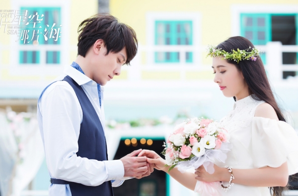 被问与冯绍峰绯闻 郭碧婷大方回应:是喜欢的类型