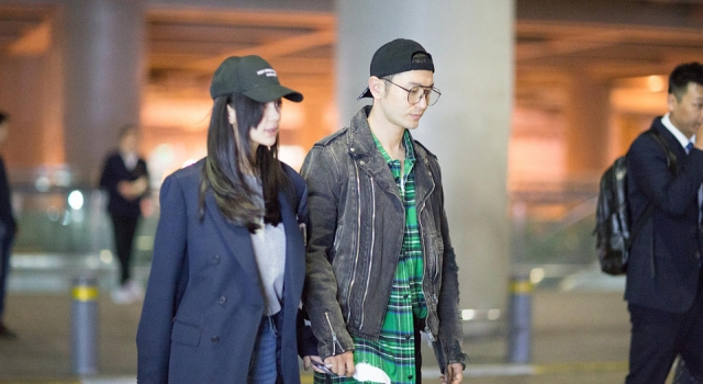 Baby黄晓明合体撒狗粮 教主成功抢镜