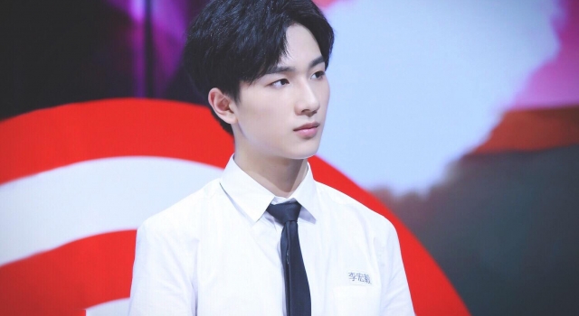 变形计李宏毅揭秘节目剧本 变形记有剧本是真的吗