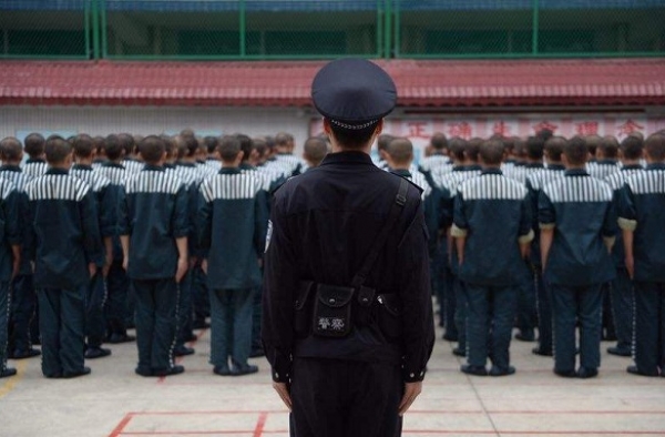 监狱狱警看后脑勺叫出人名 430个在押人员一个也不落下