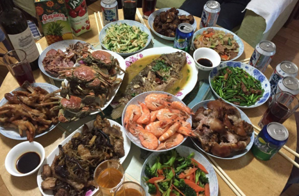 年夜饭预订火爆！ 限时吃完你怎么看？