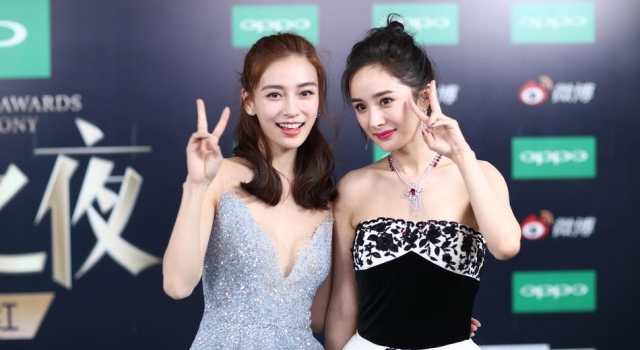 杨幂零点为Baby送生日祝福 为何还被说塑料姐妹花