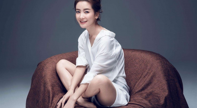 李晟分享胎动感觉 吐槽自己怀的是鲸鱼