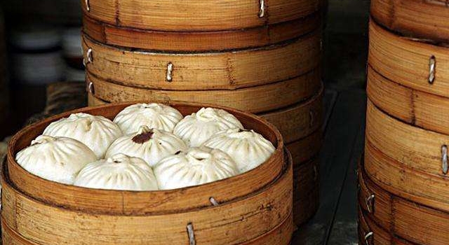 买包子误付14万一个月未现身 老板正紧急寻找你！