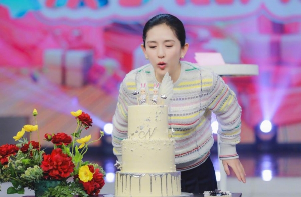 谢娜勤俭持家反遭何炅调侃？也间接证明谢娜的好人缘