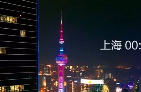 凌晨3点不回家视频令人泪流 生活不易你本该坚强！